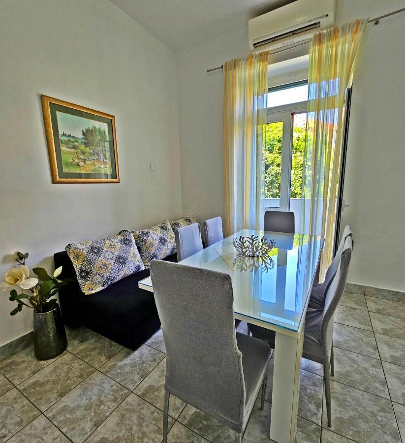 Apartment Nina Marie สปลิท ภายนอก รูปภาพ